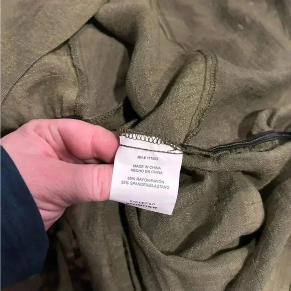 Lily White Top - Picture 5 of 5